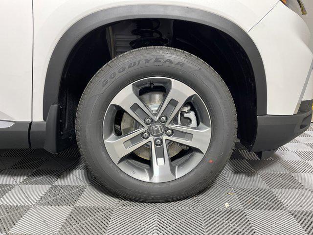 new 2025 Honda Pilot car, priced at $44,651