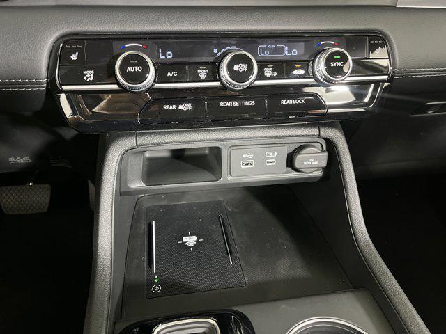 new 2025 Honda Pilot car, priced at $44,651