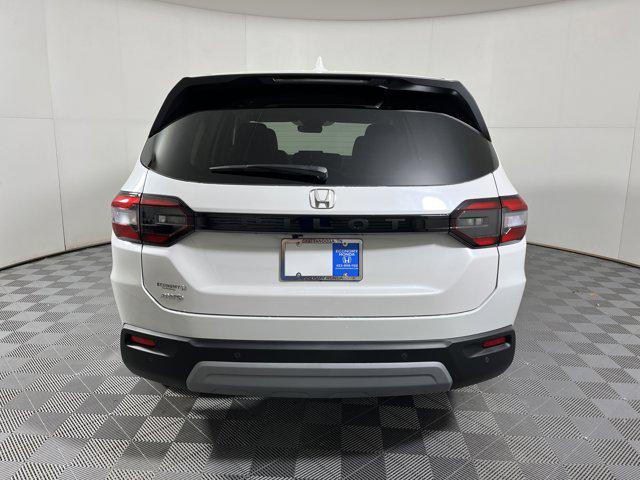 new 2025 Honda Pilot car, priced at $44,651