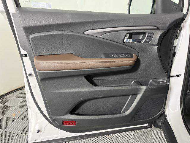 new 2025 Honda Ridgeline car