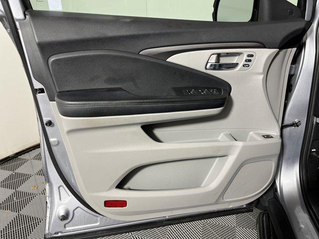 used 2021 Honda Pilot car, priced at $25,499