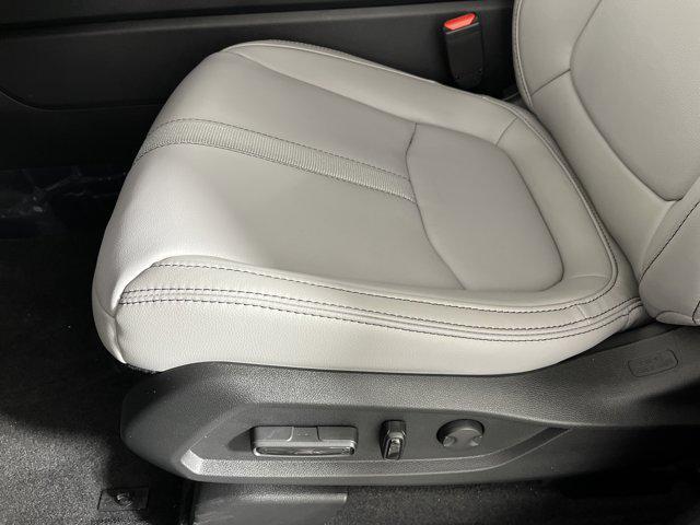 new 2025 Honda Pilot car, priced at $42,261