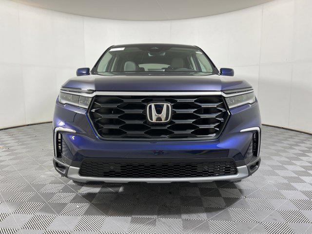 new 2025 Honda Pilot car, priced at $44,231