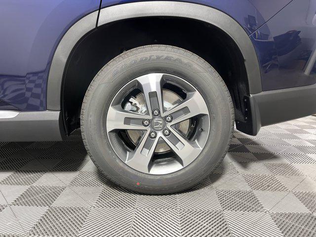 new 2025 Honda Pilot car, priced at $44,231