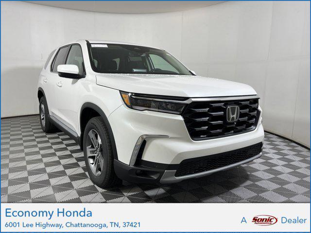 new 2025 Honda Pilot car, priced at $44,651