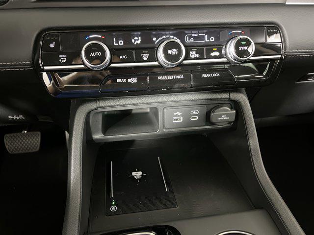 new 2025 Honda Pilot car, priced at $44,231