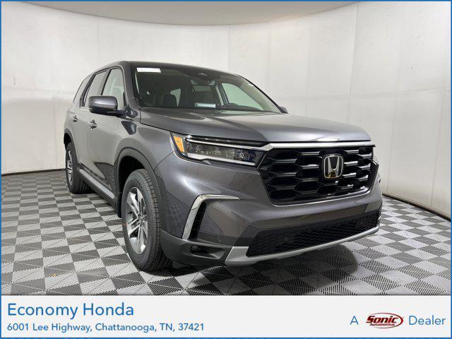 new 2025 Honda Pilot car, priced at $44,231