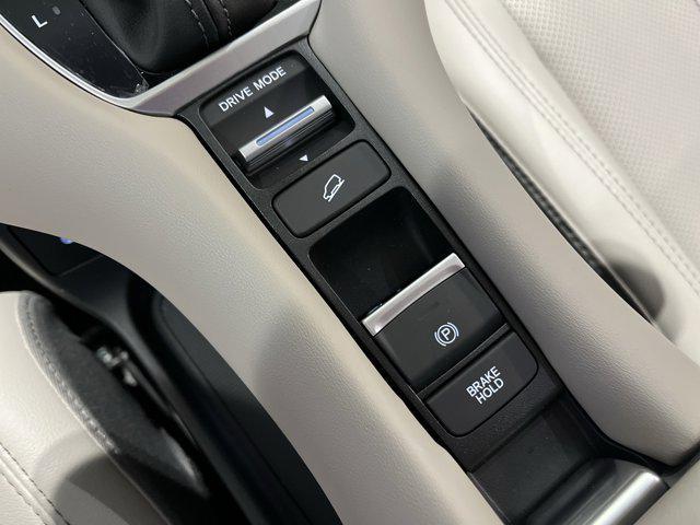 new 2026 Honda HR-V car, priced at $33,391