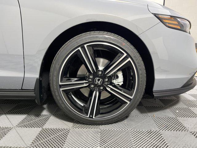 new 2025 Honda Accord Hybrid car, priced at $33,661