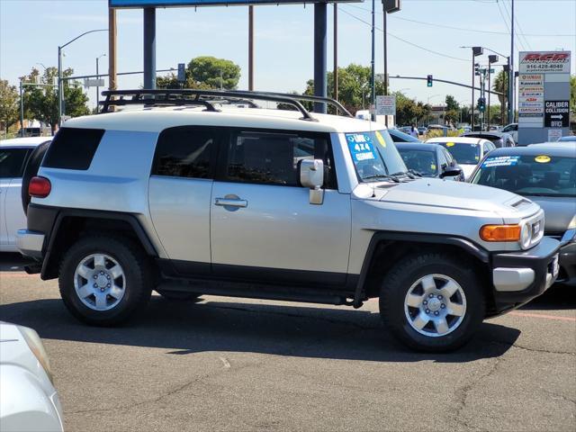 used 2007 Toyota FJ Cruiser car, priced at $13,988