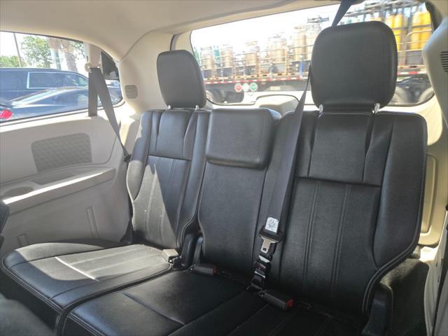 used 2015 Chrysler Town & Country car, priced at $6,988