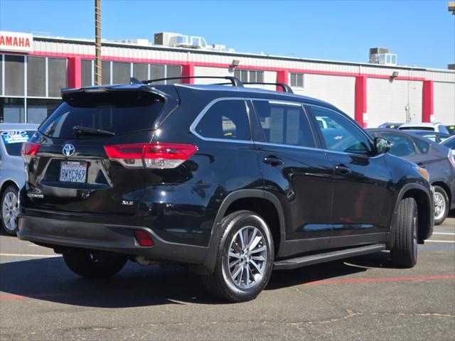 used 2019 Toyota Highlander car, priced at $17,988