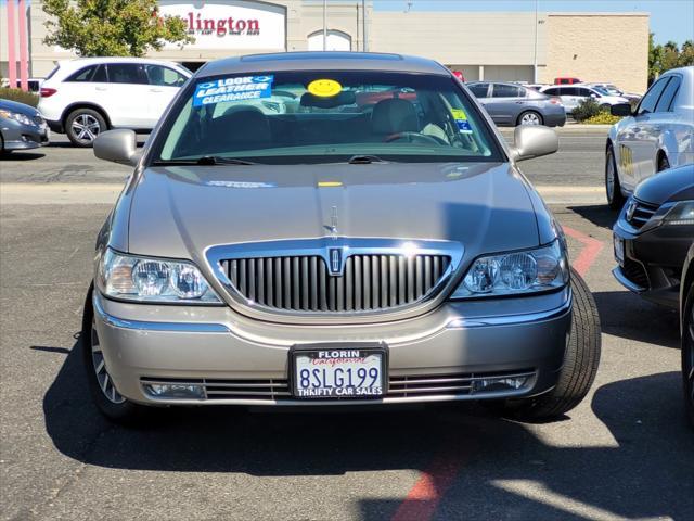 used 2003 Lincoln Town Car car, priced at $8,988