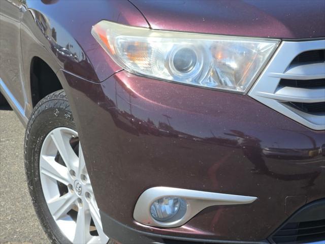 used 2013 Toyota Highlander car, priced at $12,588