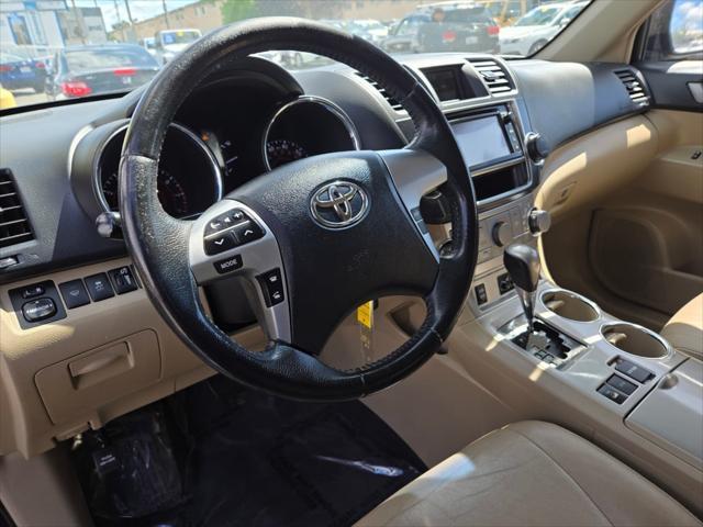 used 2013 Toyota Highlander car, priced at $12,588