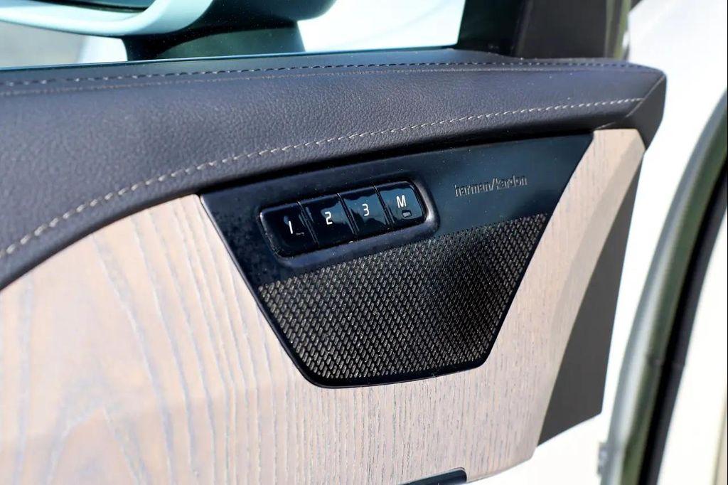 used 2022 Volvo XC90 car, priced at $41,999