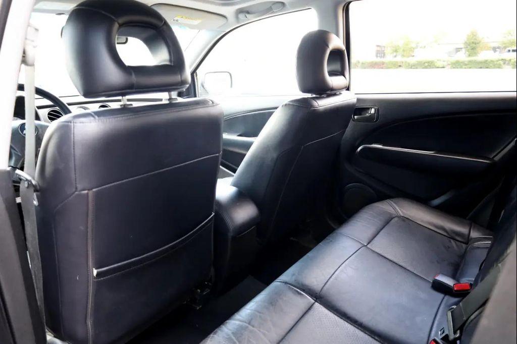 used 2006 Mitsubishi Outlander car, priced at $3,999