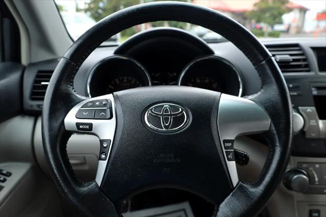used 2012 Toyota Highlander car, priced at $15,999