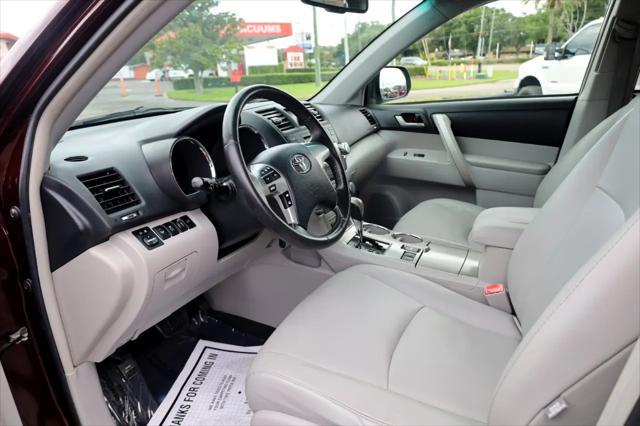 used 2012 Toyota Highlander car, priced at $15,999