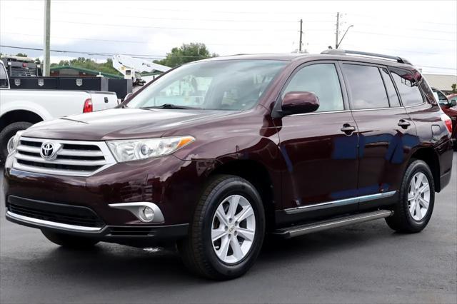 used 2012 Toyota Highlander car, priced at $15,999