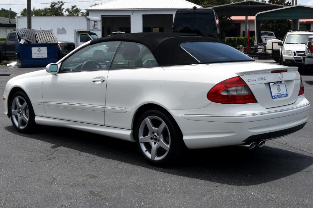 used 2007 Mercedes-Benz CLK-Class car, priced at $13,999