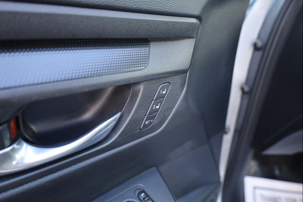 used 2025 Honda CR-V Hybrid car, priced at $36,999