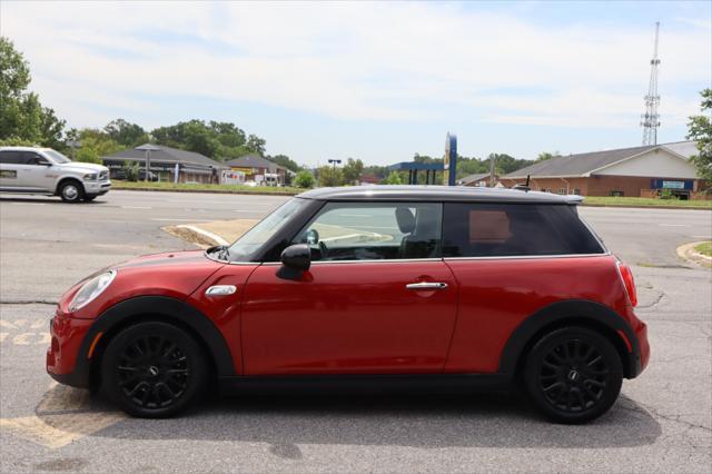 used 2016 MINI Hardtop car, priced at $12,995