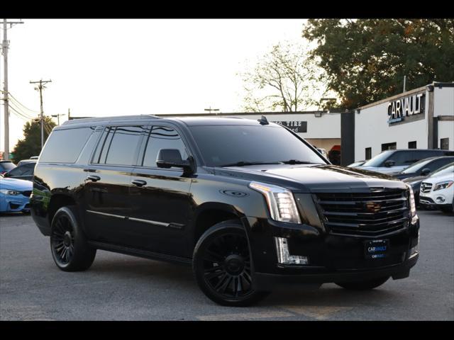 used 2020 Cadillac Escalade ESV car, priced at $41,995