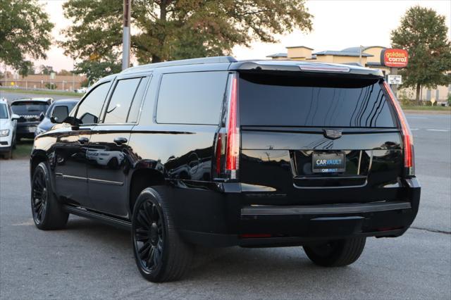 used 2020 Cadillac Escalade ESV car, priced at $41,995