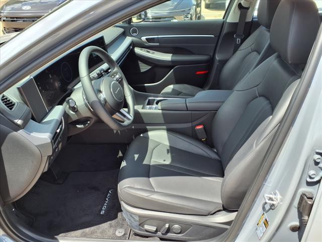 new 2025 Hyundai Sonata Hybrid car, priced at $38,725