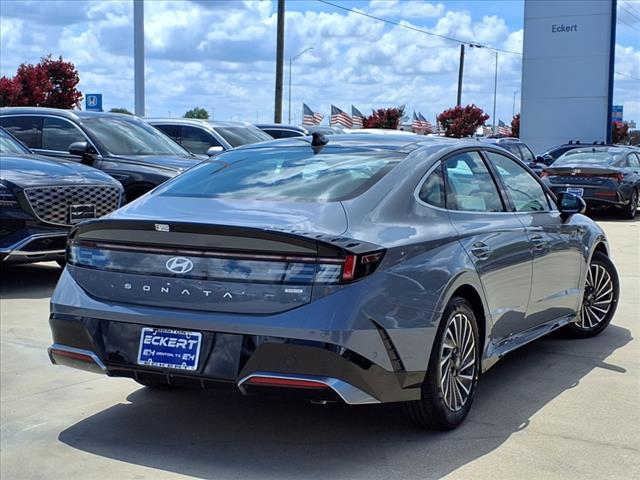 new 2025 Hyundai Sonata Hybrid car, priced at $38,725
