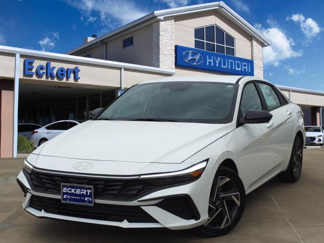 new 2025 Hyundai Elantra car, priced at $25,135