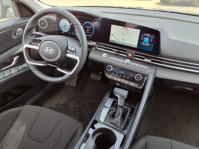 new 2025 Hyundai Elantra car, priced at $25,920