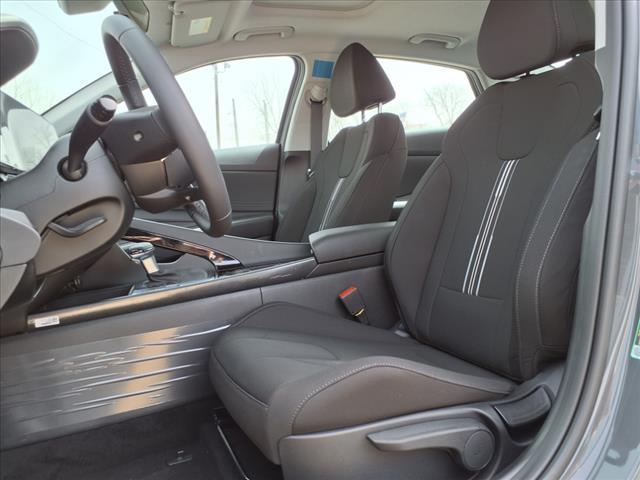 new 2025 Hyundai Elantra car, priced at $25,920