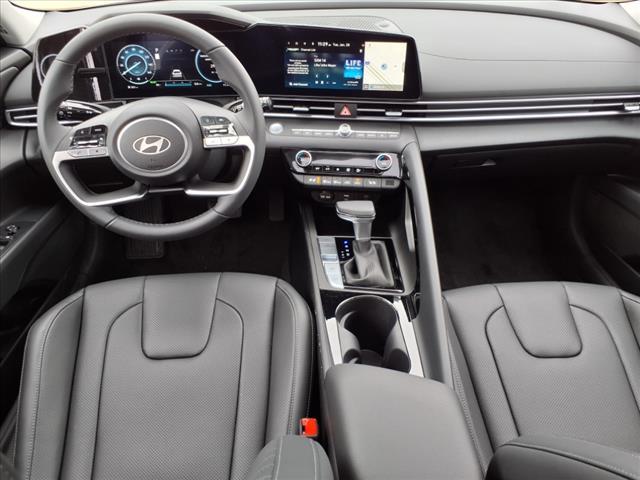 new 2025 Hyundai Elantra HEV car, priced at $31,070