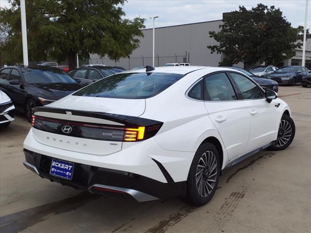 new 2024 Hyundai Sonata Hybrid car, priced at $32,975