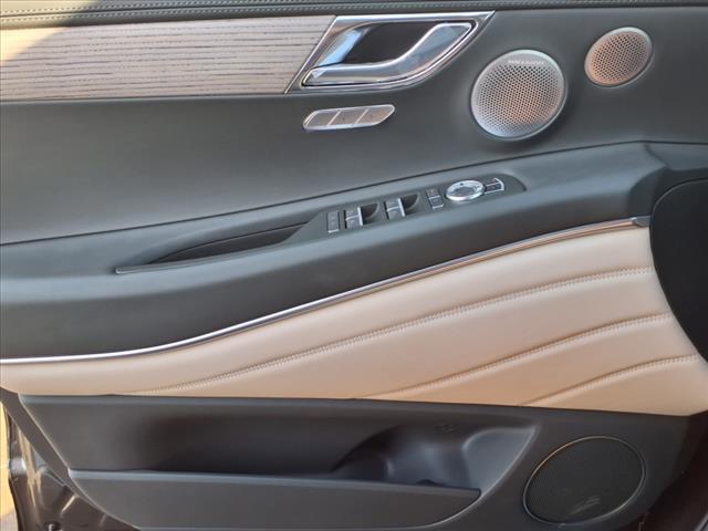 new 2025 Genesis GV80 car