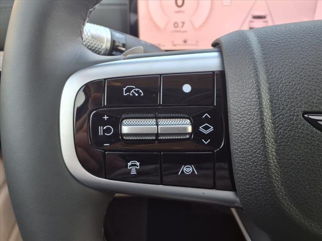 new 2025 Genesis GV80 car
