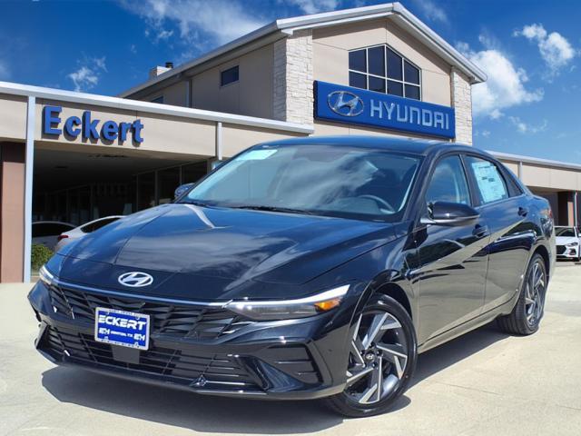 new 2025 Hyundai Elantra car, priced at $27,605
