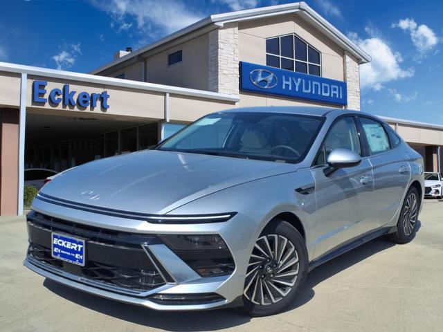 new 2025 Hyundai Sonata Hybrid car, priced at $32,533