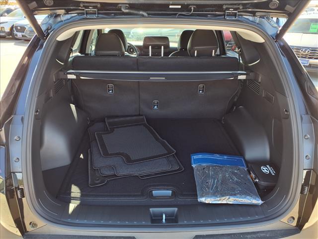 new 2026 Hyundai TUCSON Hybrid car, priced at $43,710