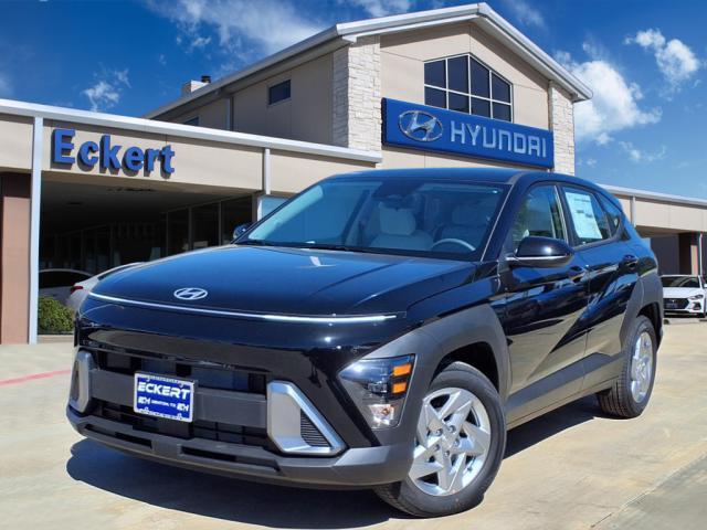 new 2025 Hyundai Kona car, priced at $25,000