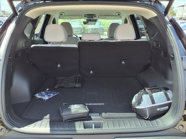 new 2025 Hyundai TUCSON Hybrid car, priced at $34,495