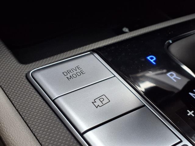 new 2025 Hyundai ELANTRA HEV car, priced at $29,165