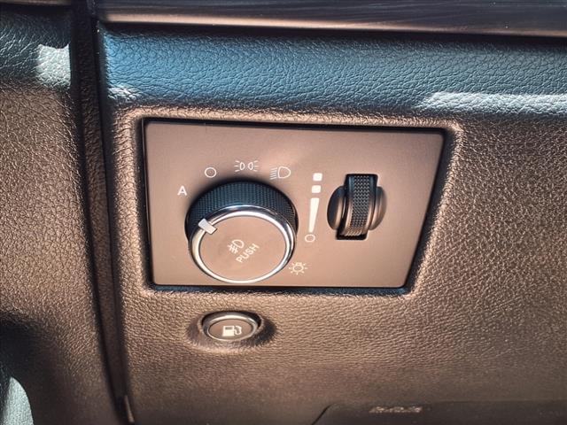 used 2021 Jeep Grand Cherokee car, priced at $23,980