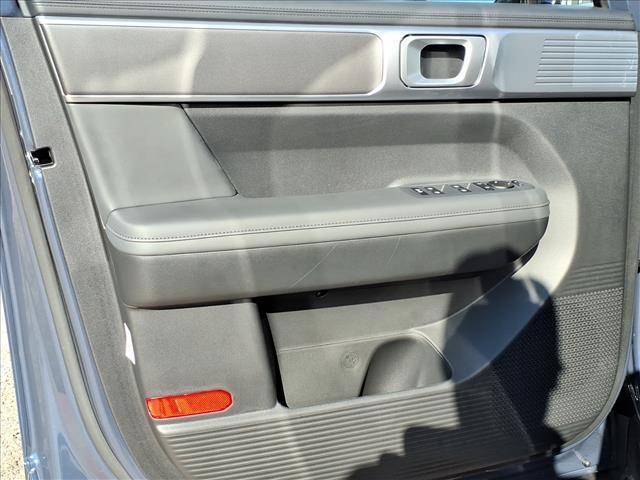 new 2026 Hyundai SANTA FE HEV car, priced at $40,990