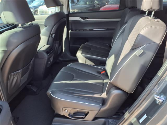 new 2025 Hyundai Palisade car, priced at $43,921