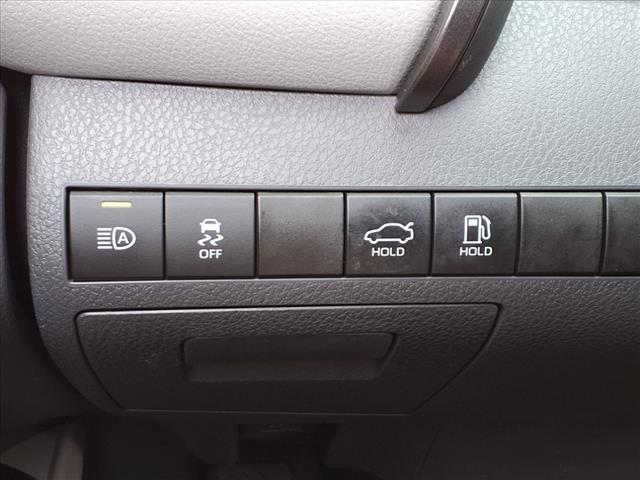 used 2021 Toyota Camry Hybrid car, priced at $24,900