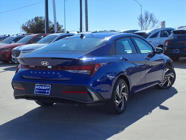 new 2025 Hyundai Elantra car, priced at $21,657