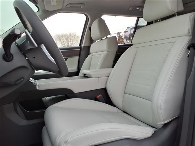 new 2025 Hyundai Santa Fe car, priced at $49,035